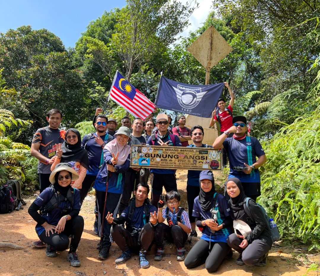 Rise and Hike at Gunung Angsi TRANSWATER